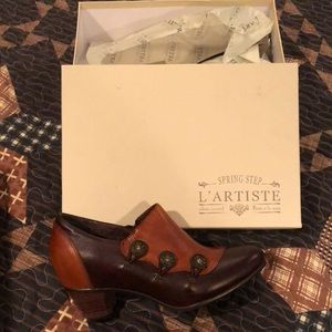 L’Artiste Women’s Greentea Dress Pump, Size 6.5-7